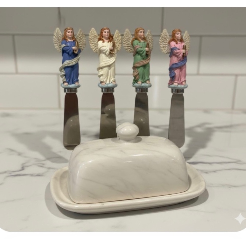 4 Vintage Ceramic Angel Themed Religious Cheese Butter Spreaders Pink Green Blue